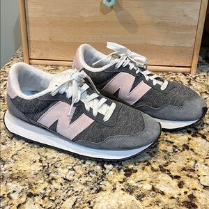 New Balance 237 Sneakers 9.5M